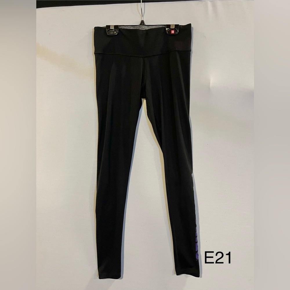 Black Athletic Leggings WA Huskies